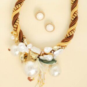 Handmade Flower Necklace Set